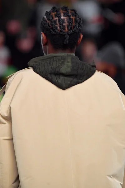 Look 106